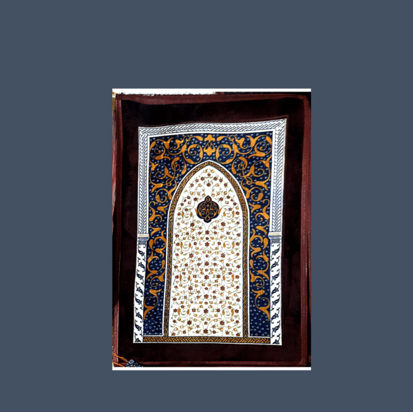 Premium Velvet Janamaz – Elegant Floral Arch Design