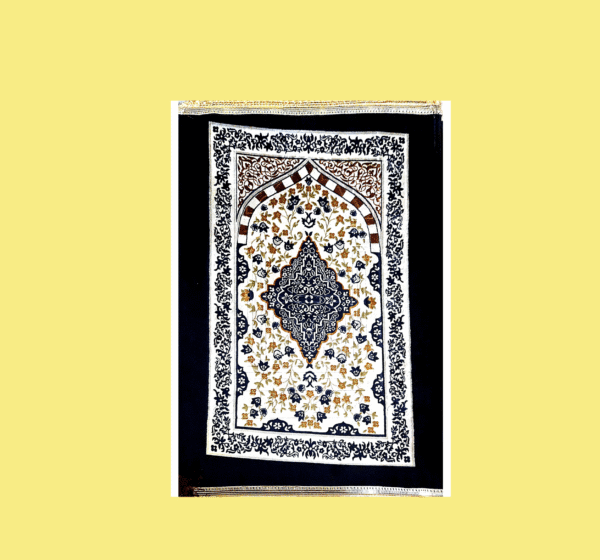 Premium Velvet Janamaz – Elegant Floral Arch Design