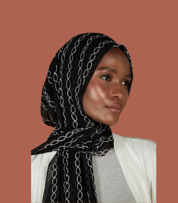 Black Chain Print Chiffon Hijab - Image 3