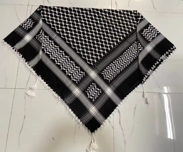 Traditional Palestinian Keffiyeh – Black & White (Classic Pattern) - Image 2