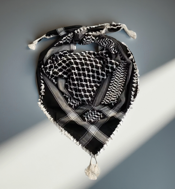 Traditional Palestinian Keffiyeh – Black & White (Classic Pattern)