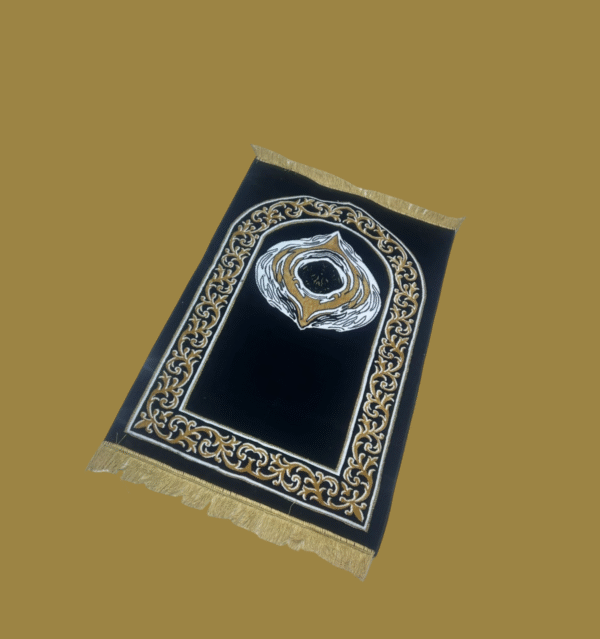 Kaaba-Inspired Velvet Prayer Mat - Image 2